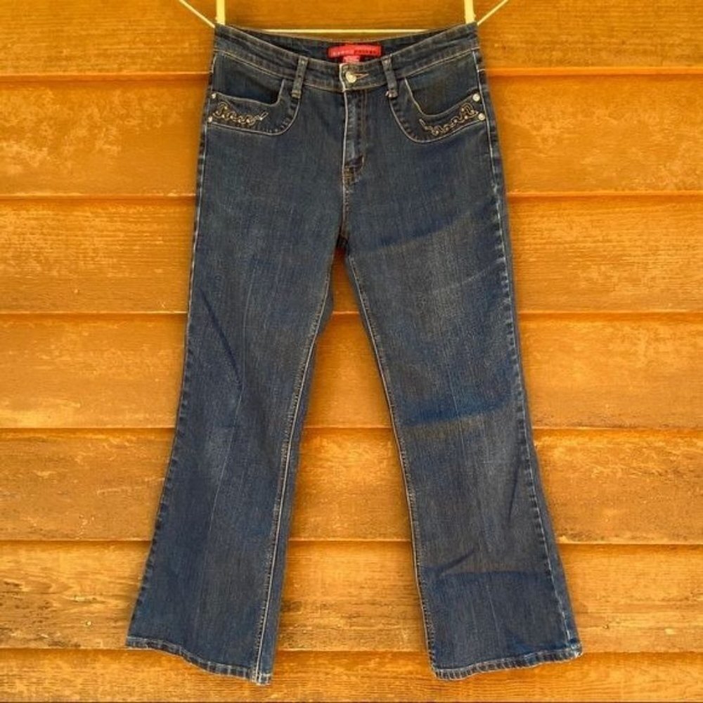 Cosmopolitan Jeanwear Blue Embroidered Bootcut Midrise Denim Loose Fit Jeans